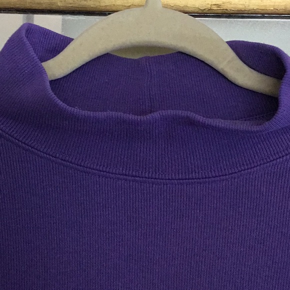 Emerald Club mock turtleneck knit top purple, drop shoulders cuffed sleeve - Picture 3 of 4